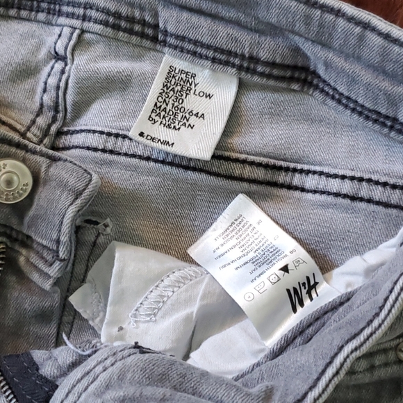 Faded Jeans - Picture 4 of 5